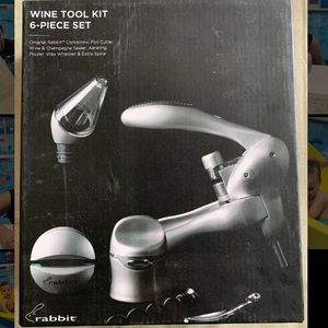 Rabbit wine tool kit 6 piece set brand new in box